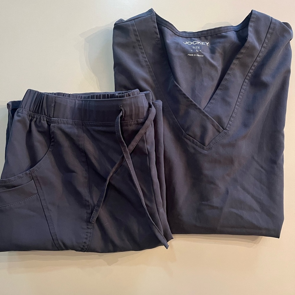 Jockey womens size large set scrub top and scrub bottom gray